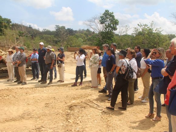 MiAMBIENTE participa del lanzamiento de nueva línea de clasificación de Ecotopia Teak