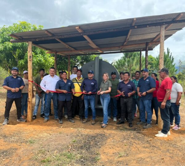 Inauguran Horno de carbonización en Los Valles de Cañazas